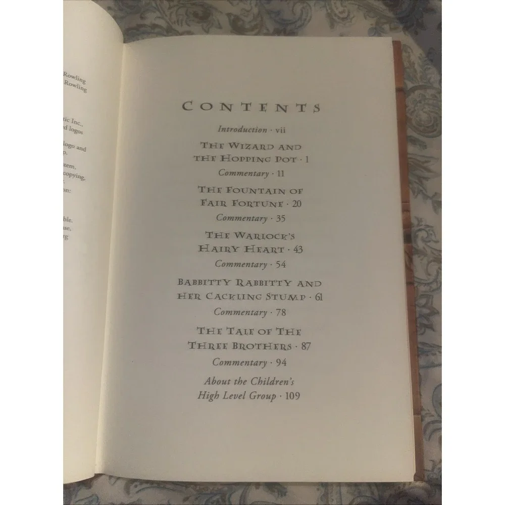 A WIZARDING CLASSIC FROM THE WORLD OF HARRY POTTER- THE TALES OF BEEDLE THE BARD